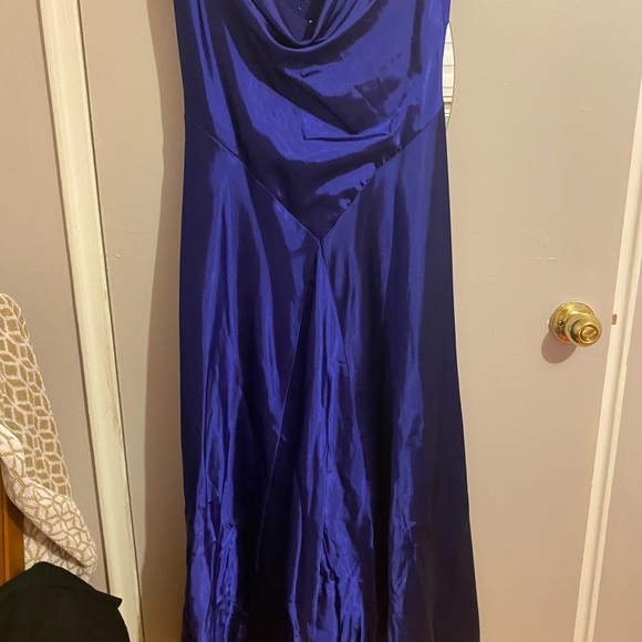 Beautiful Patra Purple Sleeveless Evening Dress.              Size 8 - Picture 2 of 11
